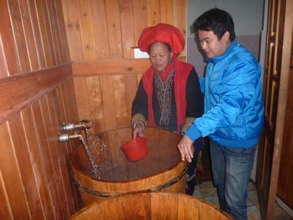Bồn tắm phải được làm từ gỗ pơmu