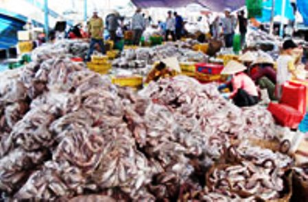 Xử phạt hàng loạt doanh nghiệp thuỷ sản gây ô nhiễm