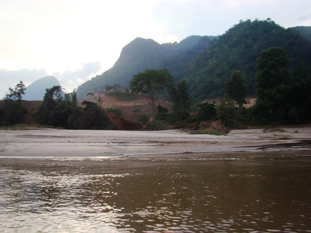 Thăm công trường thủy điện Xayaburi