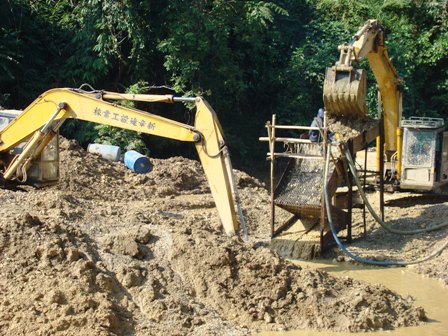 Thực hiện định hướng chiến lược khoáng sản và công nghiệp khai khoáng