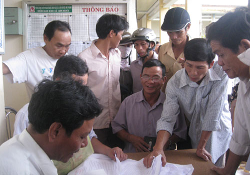 Quảng Nam cấp “bìa vàng” cho chủ rừng