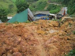 Hà Giang lở lớn do ảnh hưởng của bão số 4