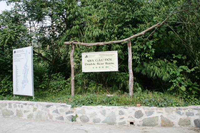 Kẻ ăn không hết, người lần chẳng ra