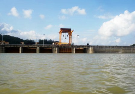 Nhà máy thủy điện Bình Điền vận hành gây ra nhiều tác động xấu đối với môi trường sông Hương
