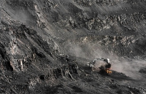 Ngoại trừ Mỹ, thị trường than trên thế giới vẫn liên tục được hâm nóng (Ảnh: Worldwatch.org)