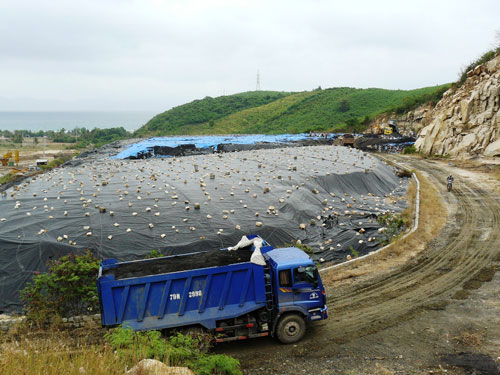 Gần triệu tấn nix thải chưa được xử lý sẽ đe dọa môi trường (Ảnh: Thanh Niên)