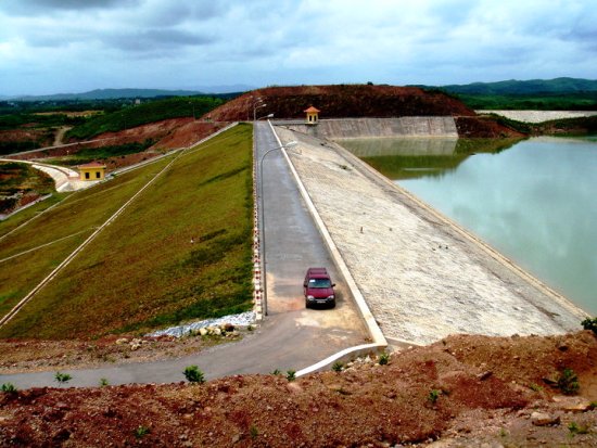 Công trình thủy lợi Hồ chứa nước Đầm Hà Động, Quảng Ninh (Ảnh: Agroviet.gov.vn)