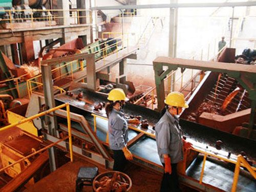 Sản xuất alumin tại Nhà máy Tân Rai