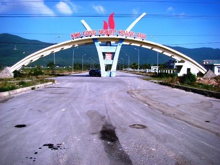 KCN Hàng Mai được xây dựng gần quốc lộ 1A (Ảnh:  ThienNhien.Net)