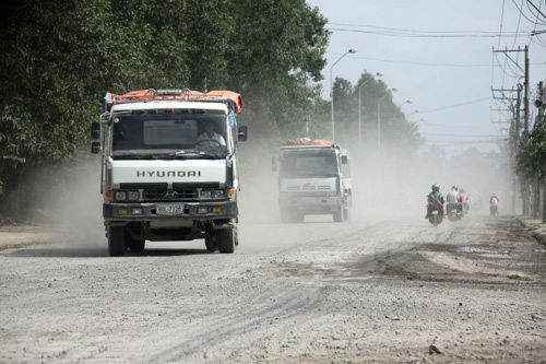 Một con đường ô nhiễm vì bụi tại TP.Biên Hòa, Đồng Nai