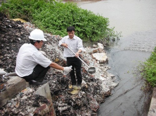 Giám định mẫu nước thải chưa qua xử lý đưa ra môi trường