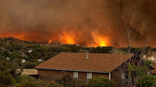 Cận cảnh cháy rừng tại đồi YaAP Photo/The Arizona Republic, Tom Story)