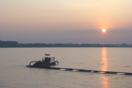 Sông Mê Kông - nguồn nước chung quan trọng của khu vực (Ảnh: ThienNhien.Net)