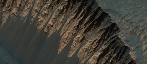 Sạt lở đất ở núi Valles Marineris