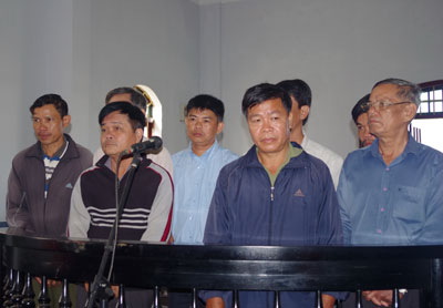 Các đối tượng tại phiên tòa