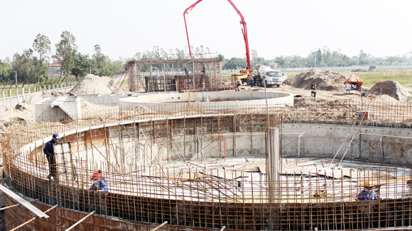 Việc xây dựng các công trình hạ tầng xử lý ô nhiễm môi trường đòi hỏi nguồn vốn lớn