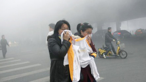 Người dân “khốn khổ” vì không khí bị ô nhiễm