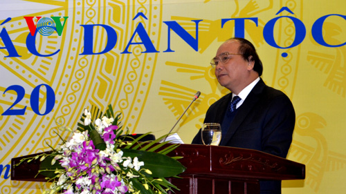 Phó Thủ tướng Nguyễn Xuân Phúc phát biểu tại hội nghị