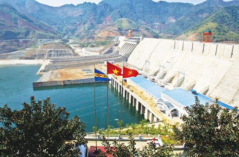 Thủy điện Sơn La đã góp phần cải thiện bức tranh tài chính của EVN (Ảnh: evn.com.vn)