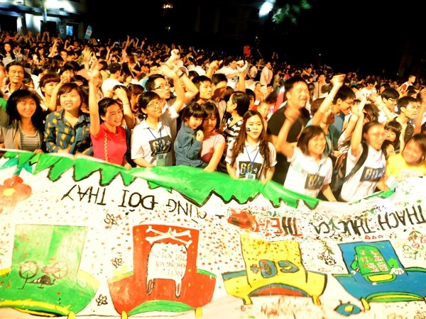 Các hoạt động hướng đến Cuộc thi “Tắt đèn bật ý tưởng 2014” (Ảnh minh họa: TTXVN)