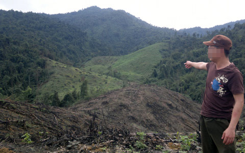 Hơn 170 ha đất rừng thuộc sở hữu của Cty Cao Su Hương Khê bị xâm chiếm hơn 1 năm nay, gây bao nhiêu thiệt hại, nhưng việc xử lý của chính quyền không cương quyết, sự việc vẫn giẫm chân tại chỗ (Ảnh: VietNamNet)