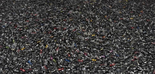 Bãi rác điện thoại di động chụp ở Atlanta năm 2005