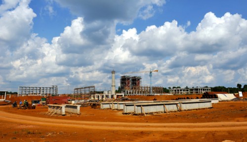 Công trường xây dựng Nhà máy alumina Nhân Cơ  (Ảnh: Báo Đầu Tư)