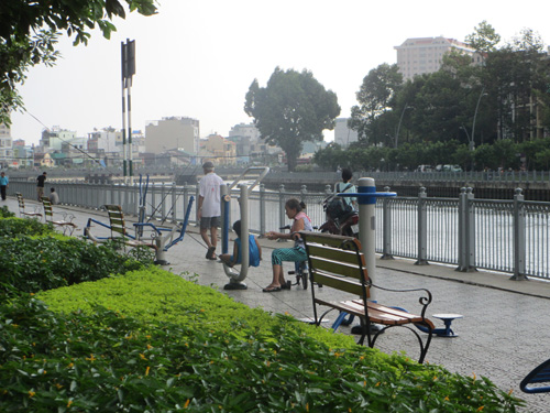 Hai bên khu vực kênh Nhiêu Lộc - Thị Nghè giờ đã "thay da, đổi thịt" và đã trở thành nơi vui chơi của người dân thành phố (Ảnh: Báo Tin Tức)