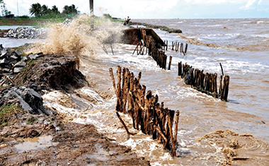 Kiên Giang có hơn 385 km bờ sông, bờ biển bị sạt lở