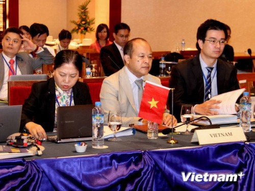 Đoàn Việt Nam tại cuộc họp (Ảnh: Hoàng Chương/VietnamPlus)