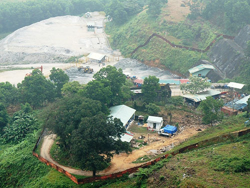 Mỏ vàng Bồng Miêu thông báo hoạt động trở lại mặc dù vẫn chây ì trả tiền nợ thuế (Ảnh: nld.com.vn)