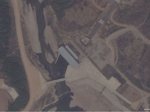 Hình ảnh chụp qua vệ tinh thương mại cho thấy việc xây dựng nhà máy điện của Triều Tiên. (Ảnh: 38north.org)