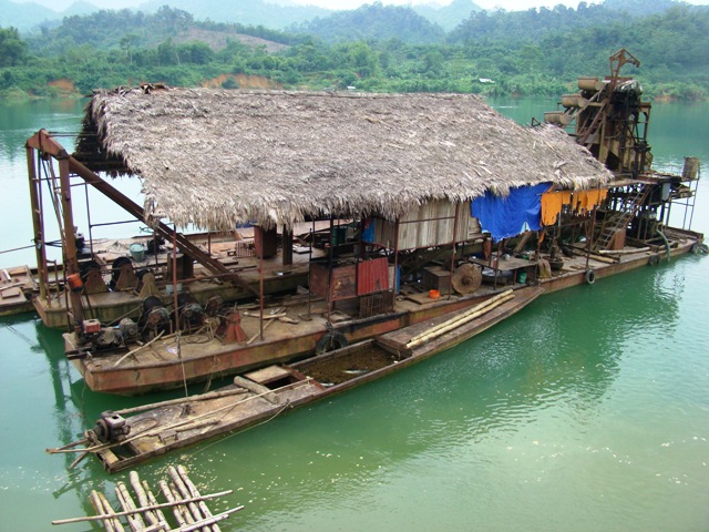 Thủ thuật chuyển giá của doanh nghiệp khoáng sản