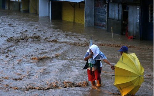 Thành phố Borongan ngập nước (Ảnh: EPA)