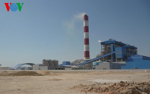 Nhà máy nhiệt điện Vĩnh Tân 2 đặt tại xã Vĩnh Tân, huyện Tuy Phong. (Ảnh: vov.vn)