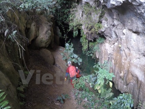 Hiện trên khu vực Cao nguyên đá Đồng Văn có gần 100 hang động, trong đó một số hang động có thể giải quyết vấn đề nước. (Ảnh: Hùng Võ/Vietnam+)
