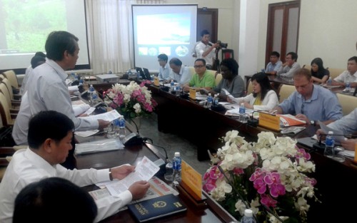Đại diện UBND tỉnh Ninh Thuận báo cáo tình hình với đoàn công tác