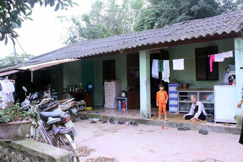 Căn nhà của ông Đào Thế Dư (phường Cự Khối, quận Long Biên, Hà Nội), trước khi bị thu hồi. Đây là một trong những vụ khiếu kiện kéo dài của 17 hộ dân tại phường Cự Khối, quận Long Biên, Hà Nội.