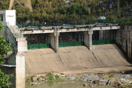 Thủy điện Sông Côn nâng cao trình đập thêm 1m nhưng phớt lờ điều chỉnh đánh giá tác động môi trường. Ảnh: T.T.T