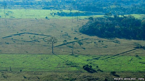Một khu vực rừng Amazon trơ trọi vì bị tàn phá. (Nguồn: BBC)