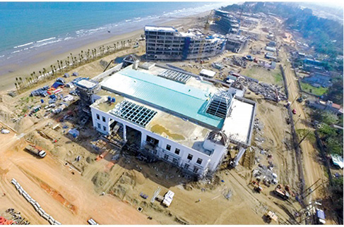 Rừng phòng hộ ven biển Quảng Cư trước kia, giờ là công trình của Tập đoàn FLC.