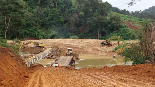 Dù đã bị đình chỉ, nhiều công trình tại dự án thủy điện Đắk Psi vẫn tiếp tục thi công