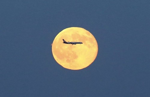 Mặt trăng xanh này xuất hiện vào ngày 31/7 (Nguồn: CCTVNews)