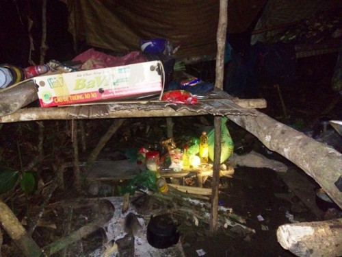 Cơ quan chức năng nhiều lần truy quét, dù vào ban đêm, nhưng các đối tượng đều nhanh chân bỏ trốn.