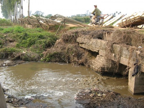 Nước thải ô nhiễm môi trường làng nghề Dương Liễu