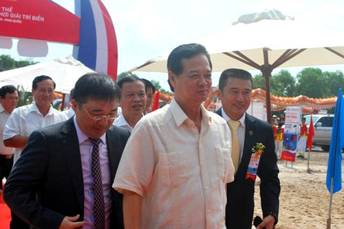 Dự lễ khởi công có Thủ tướng Nguyễn Tấn Dũng cùng lãnh đạo UBND tỉnh Kiên Giang