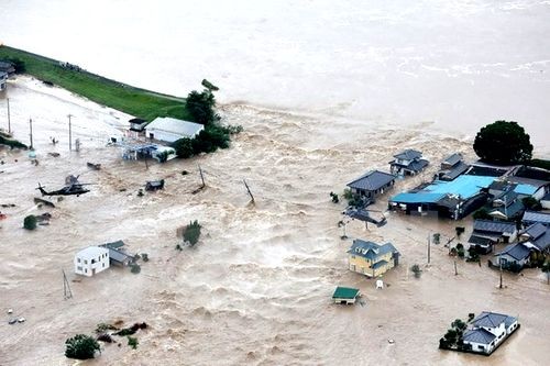 Cảnh ngập lụt sau những trận mưa lớn tại Joso, tỉnh Ibaraki, Nhật Bản ngày 10/9 (Nguồn: AFP/TTXVN)