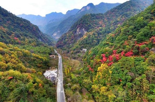 Nơi đây được mệnh danh là chốn thần tiên trên núi. (Nguồn: CCTVNews)