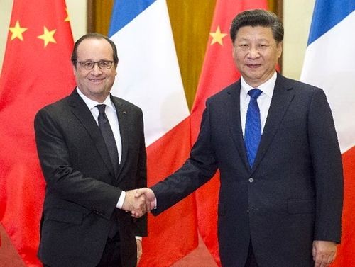 Chủ tịch Trung Quốc Tập Cận Bình đón Tổng thống Pháp Francois Hollande đang ở thăm Bắc Kinh (Nguồn: THX)