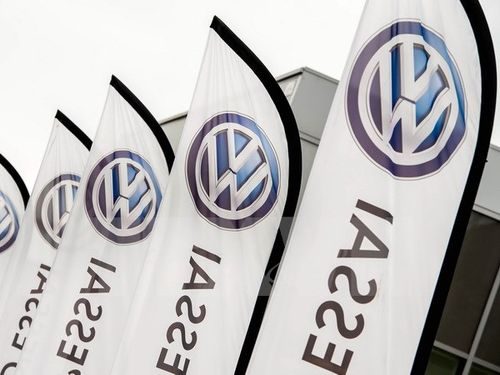 Logo của hãng Volkswagen tại một chi nhánh ở Dunkerque, miền Bắc Pháp (Nguồn: AFP/TTXVN)
